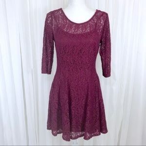 Fishbowl- maroon lace dress